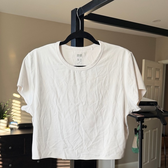 Uniqlo Tops - White Women's Crop Top